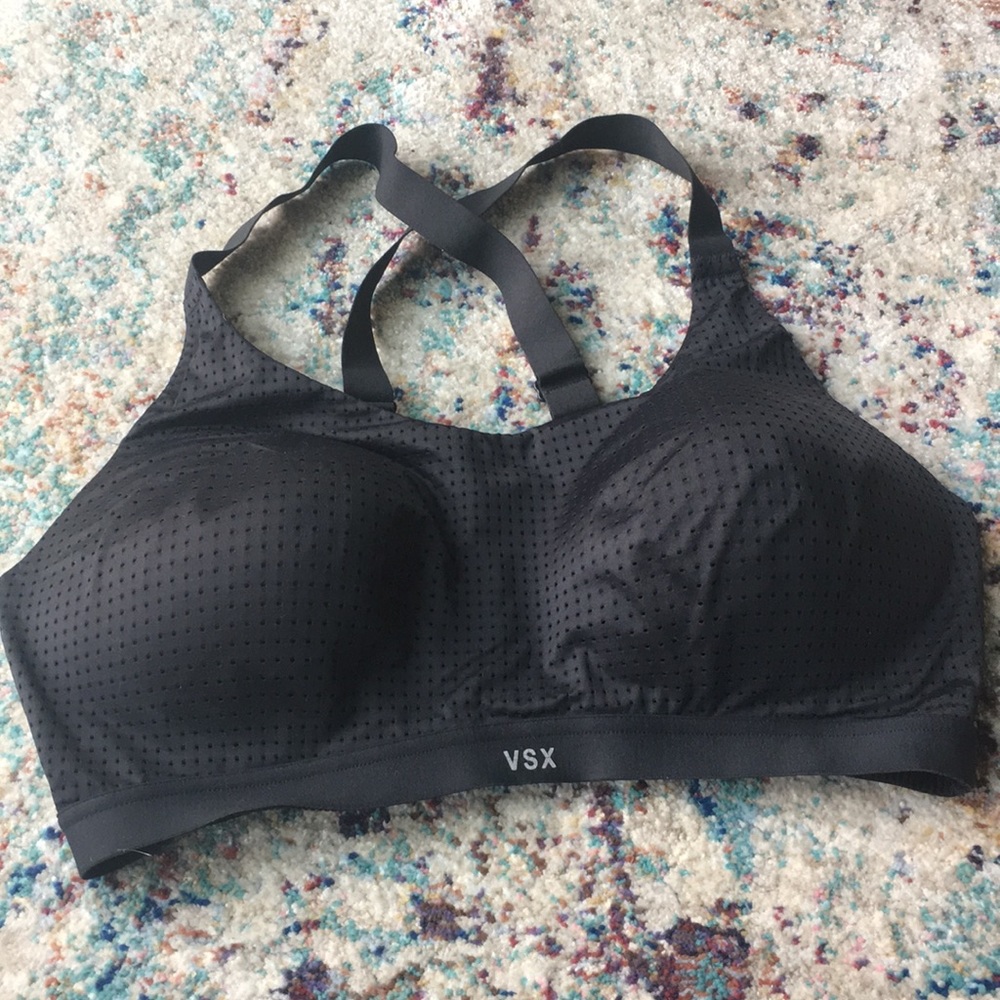 🎉Size 36D🎉 Victoria’s Secret VSX Sports Bra